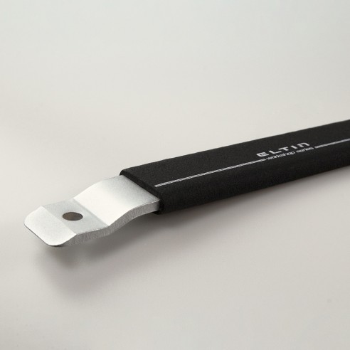 Llave rectificadora de discos con separador de pistones