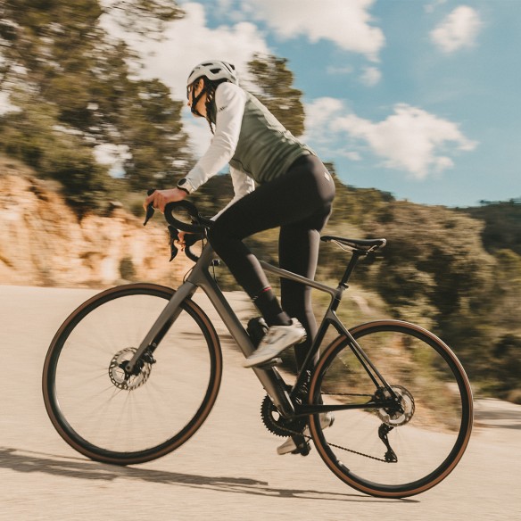 Cubierta Eagle 700x30 TLR Neg/Mrrn