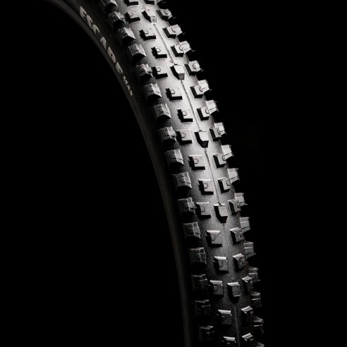 Escape Max Trail Lite 29x2.4 TLR Black Grip2