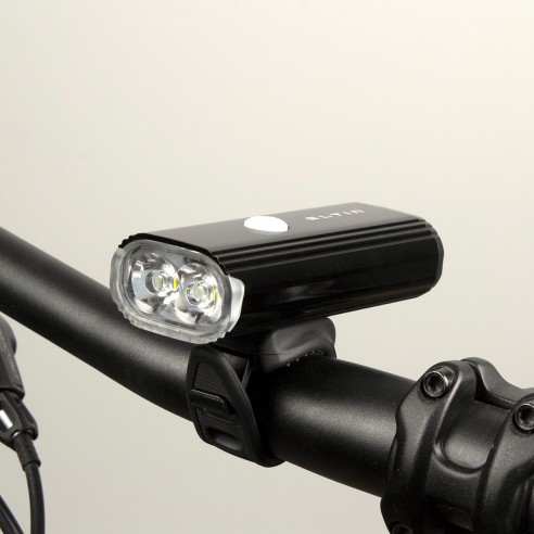 Luz delantera bicicleta Focus 800 Lumenes (tipo C)