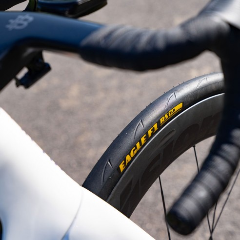 Eagle F1 RS 700x28 TLR